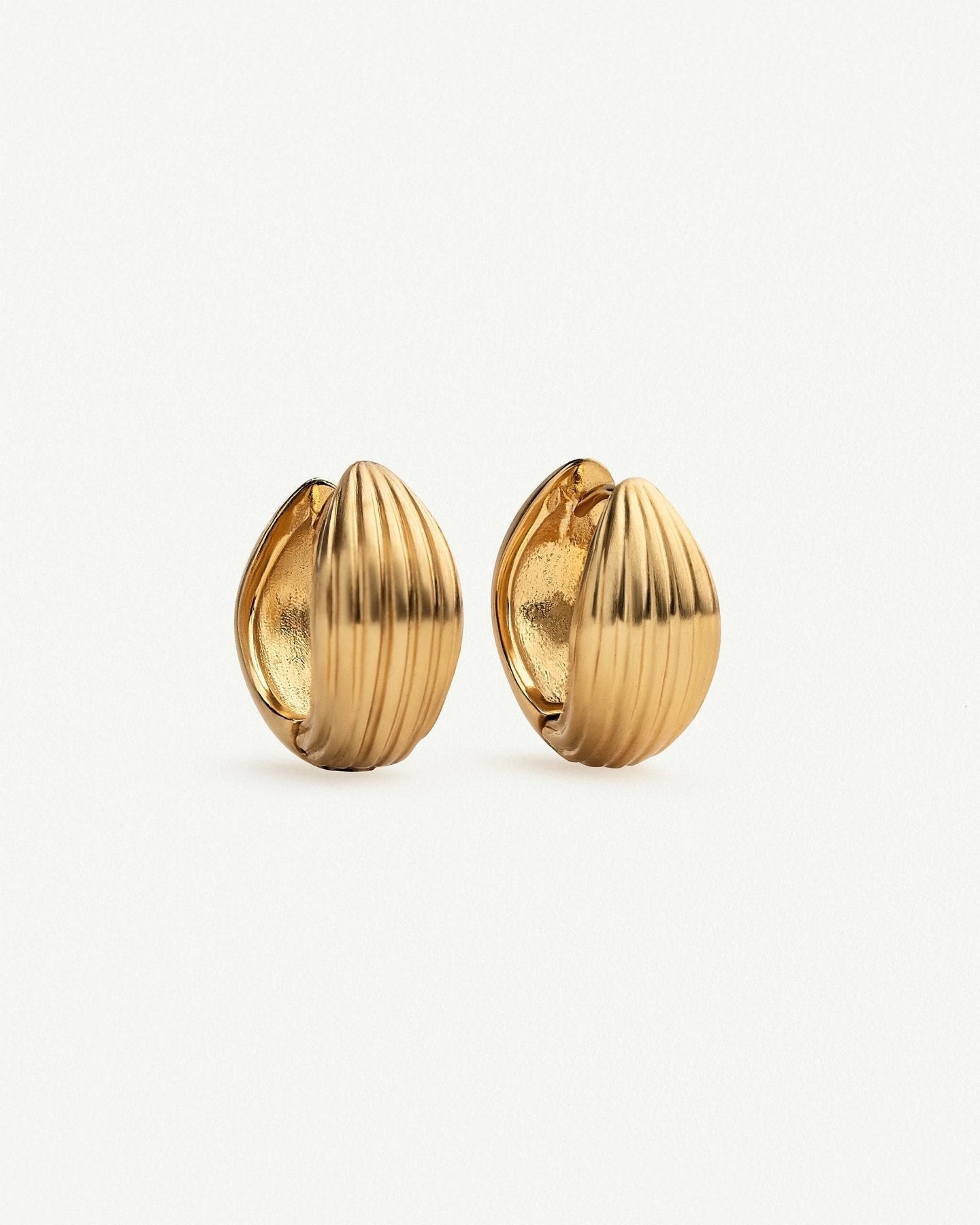 Blua Oval Hoop Earrings - Matte GoldALLchunky hoop earringsLunai Jewelry