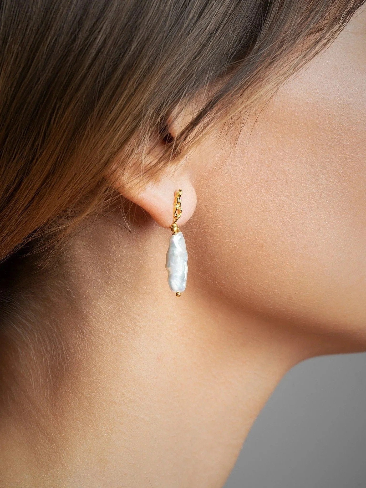 Alberte Mismatched Earrings - asymmetric earringsBridal EarringsLunai Jewelry