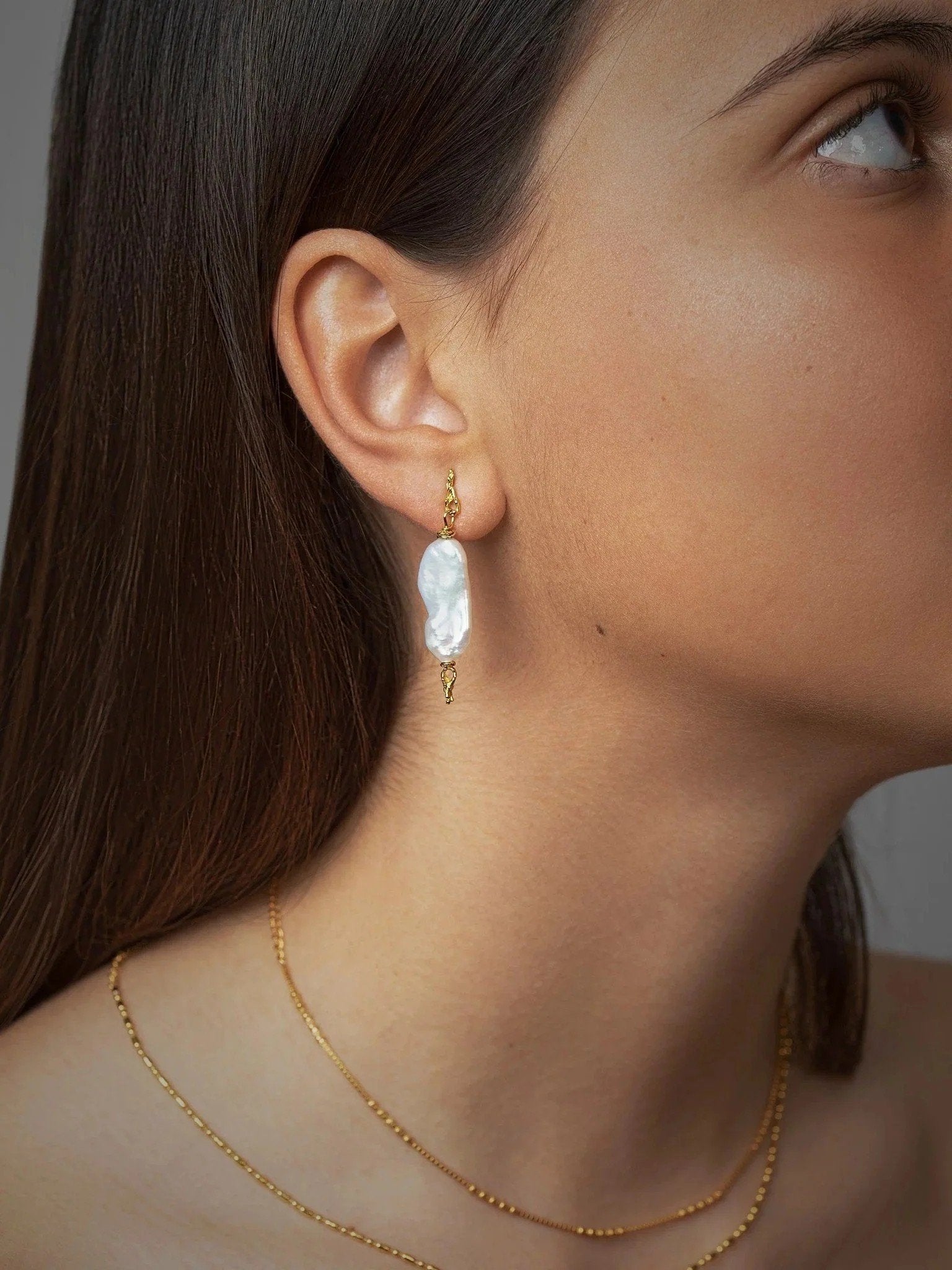 Alberte Mismatched Earrings - asymmetric earringsBridal EarringsLunai Jewelry