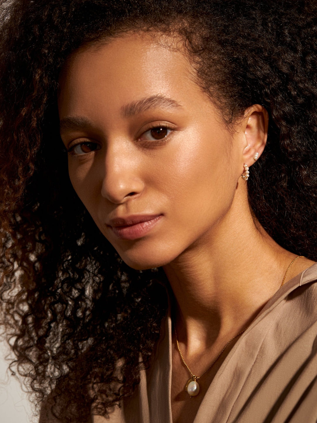 Babette Minimal Ear Climber - Yellow Gold FilledSingleBackUpItemsBlack Friday GiftLunai Jewelry