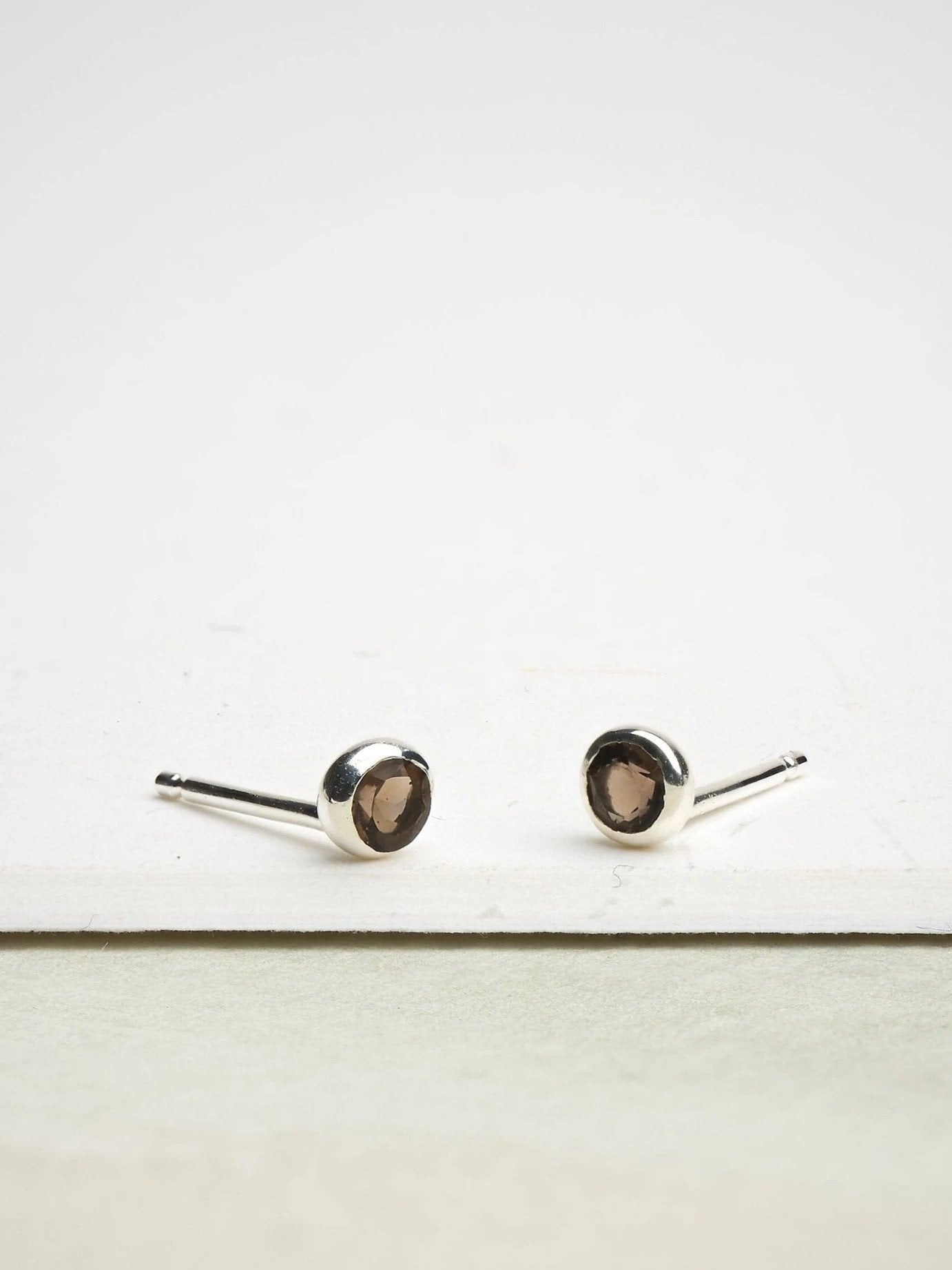 Jolanta Stud Earrings - 24K Gold Plated2mmBackUpItemsBest Stud EarringsLunai Jewelry