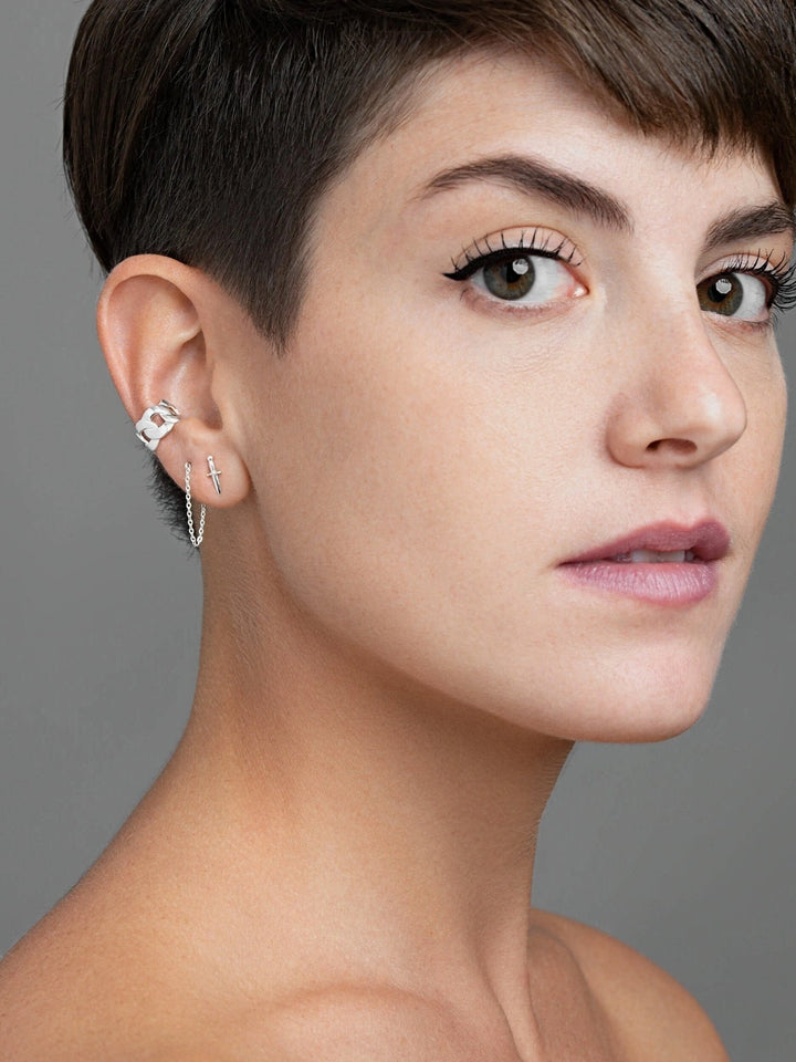 Model wearing Wanda chain earrings – elegant 925 sterling silver design