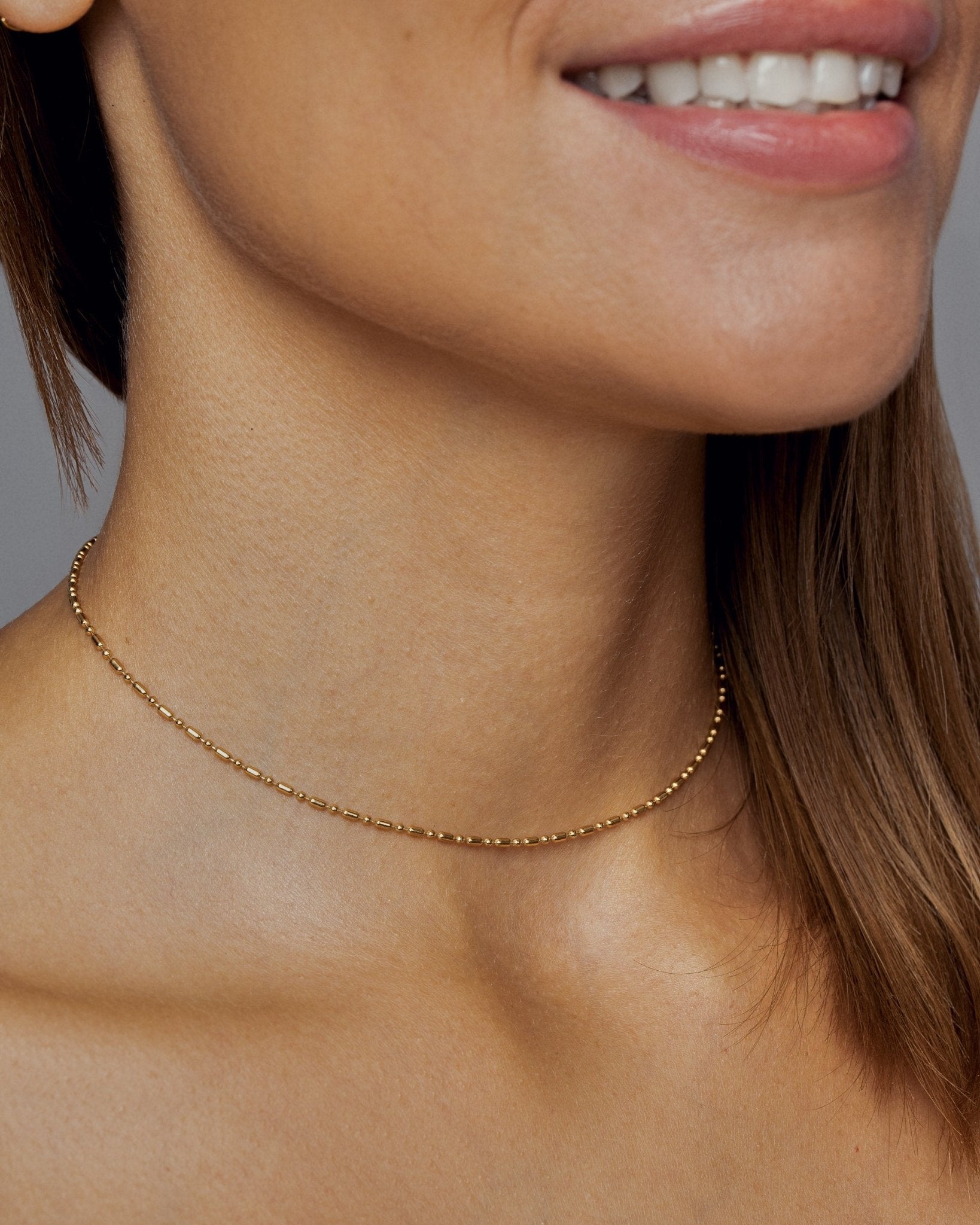 Top Chain Necklaces for a Chic Look - Lunai Jewelry