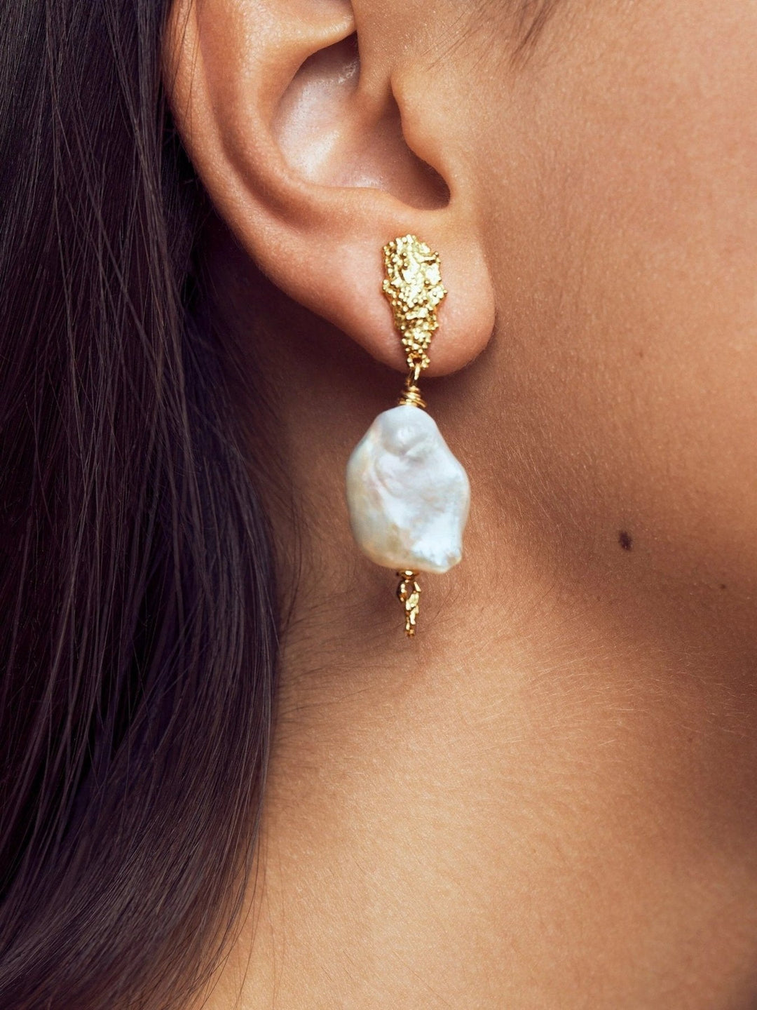 Pearl Earrings — Timeless Elegance | Lunai Jewelry - Lunai Jewelry