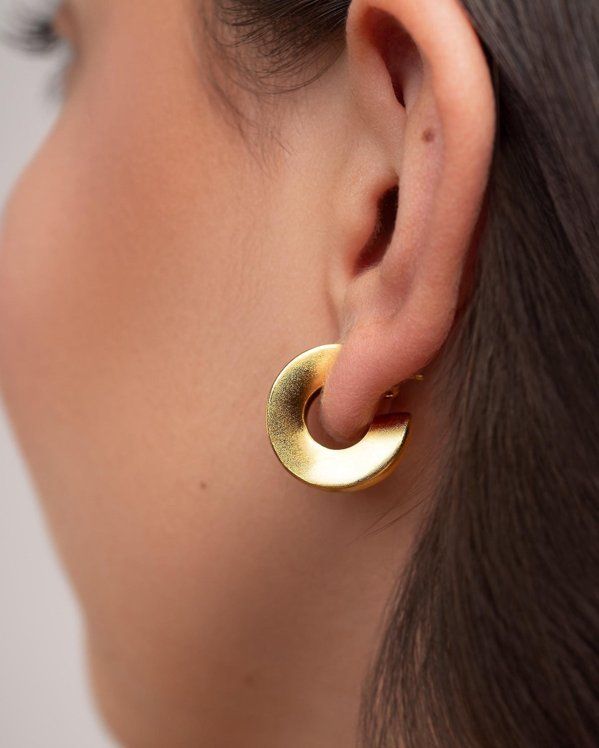 Hoop Earrings - Lunai Jewelry