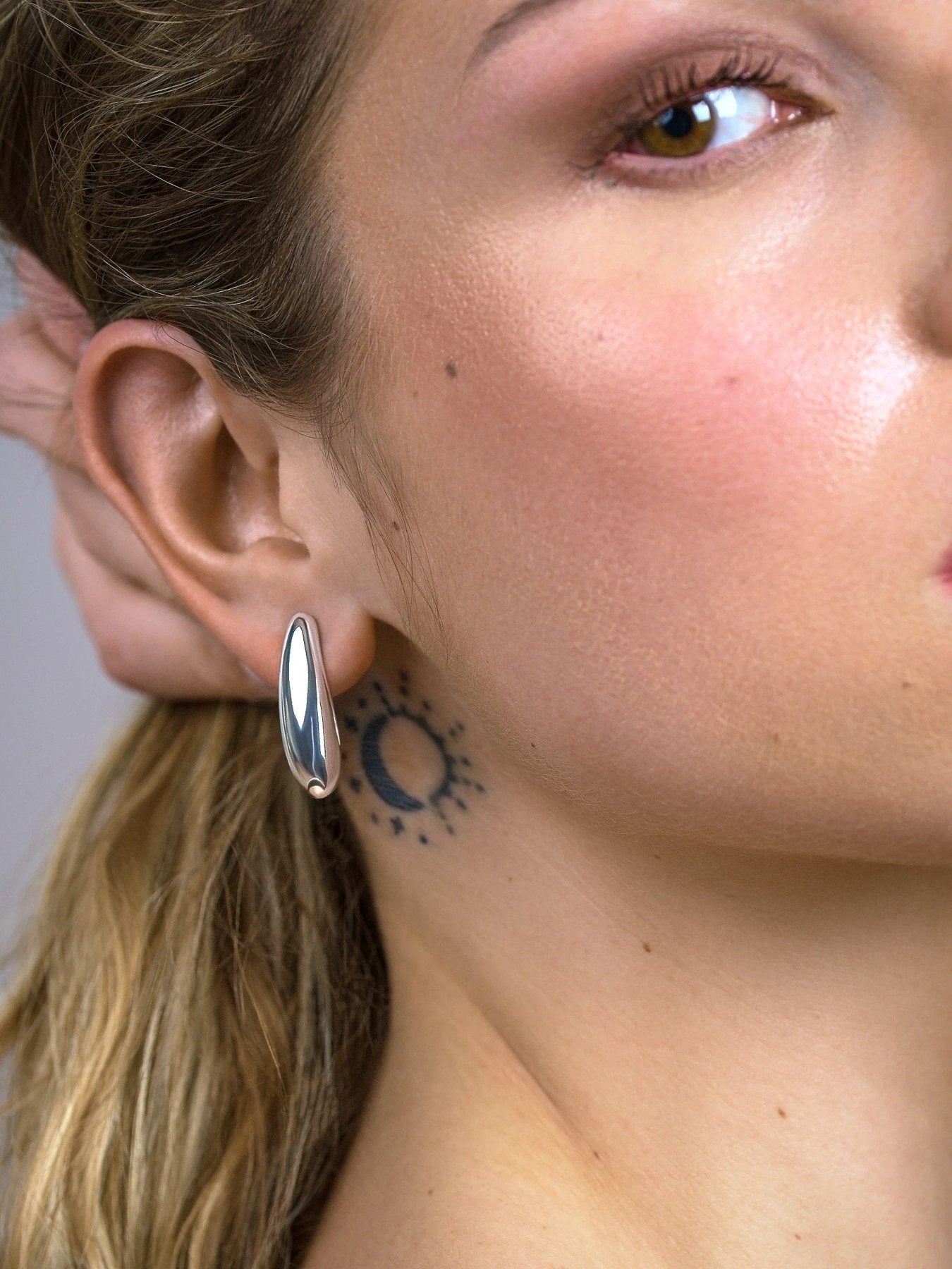 Vera Hoop Earrings — Gold & Silver - SilverArtisan FinishBrass Base JewelryLunai Jewelry