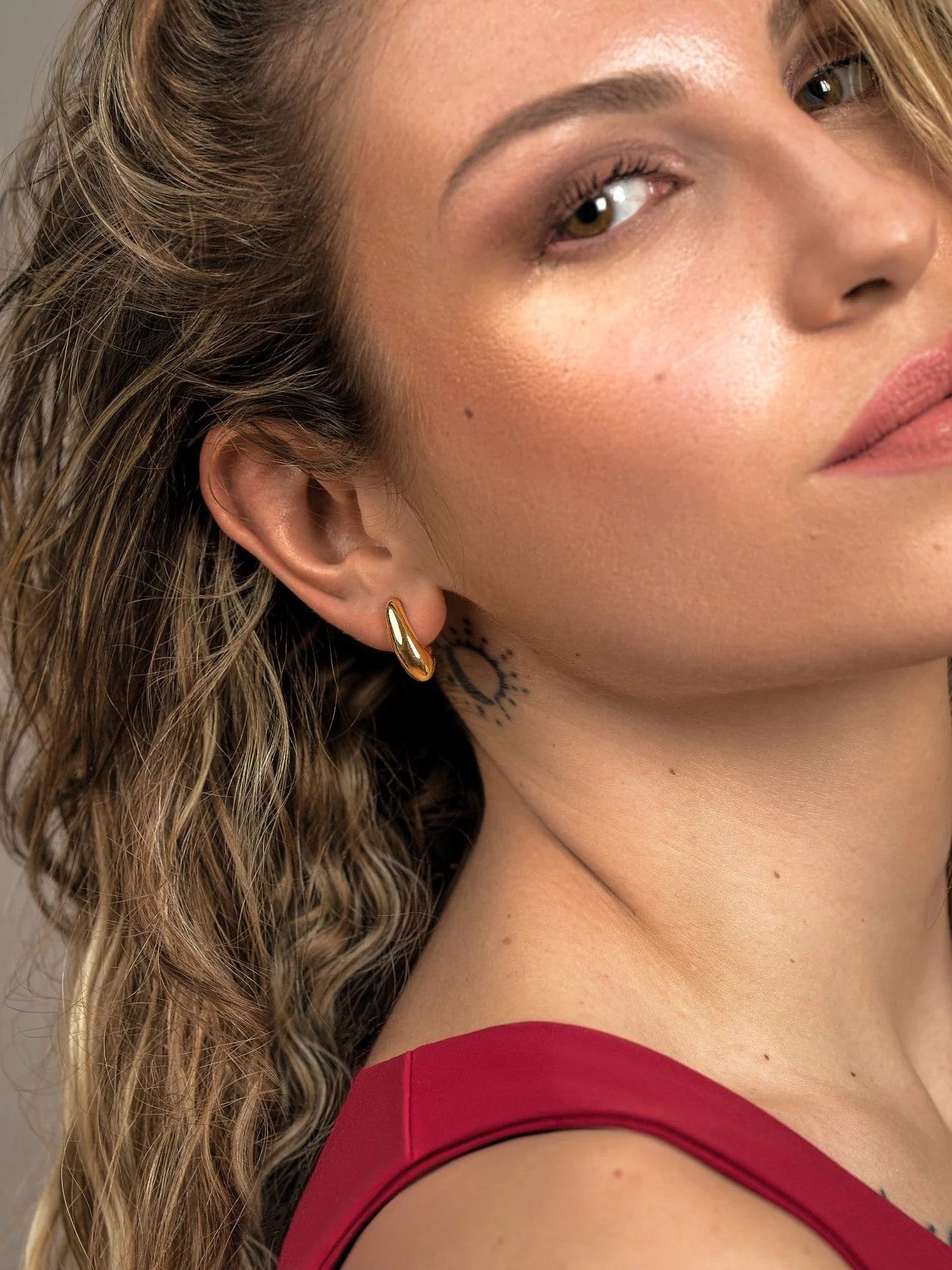 Nora Small Hoops - 24k Gold PlatedArtisan FinishBrass Base JewelryLunai Jewelry