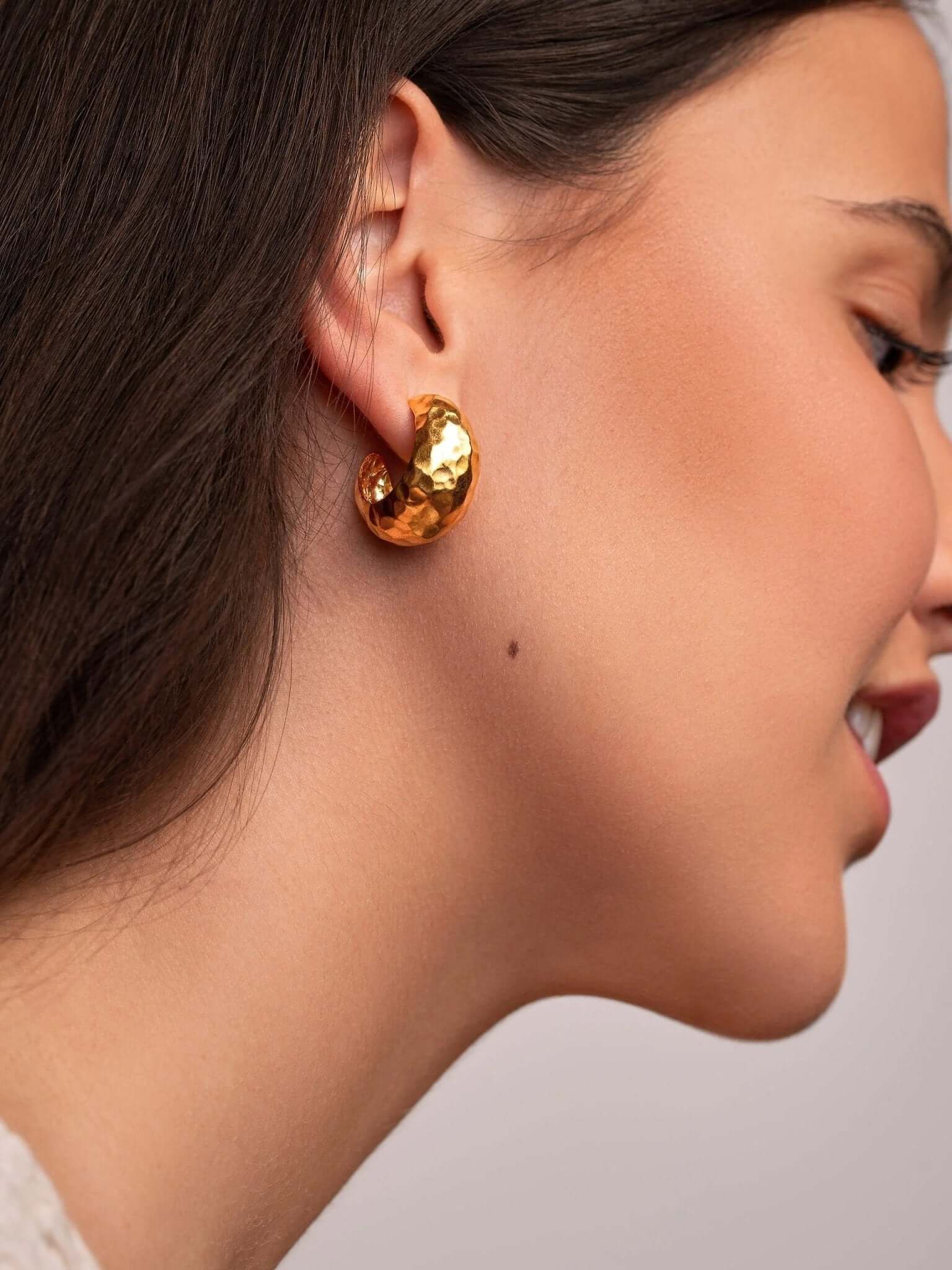 Small gold creole earrings hotsell