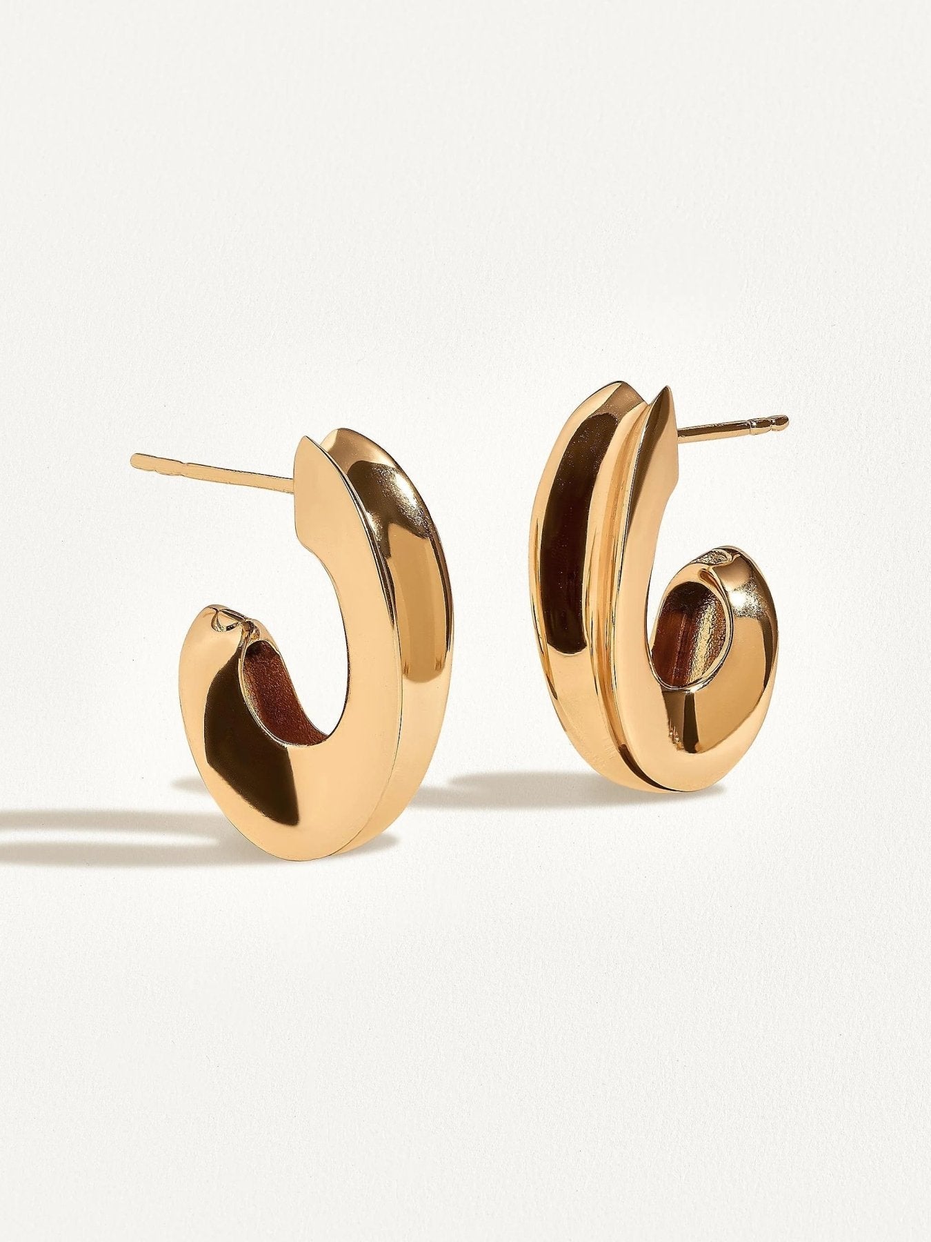 Sue Oval Hoop Earrings - GoldALLBackUpItemsLunai Jewelry