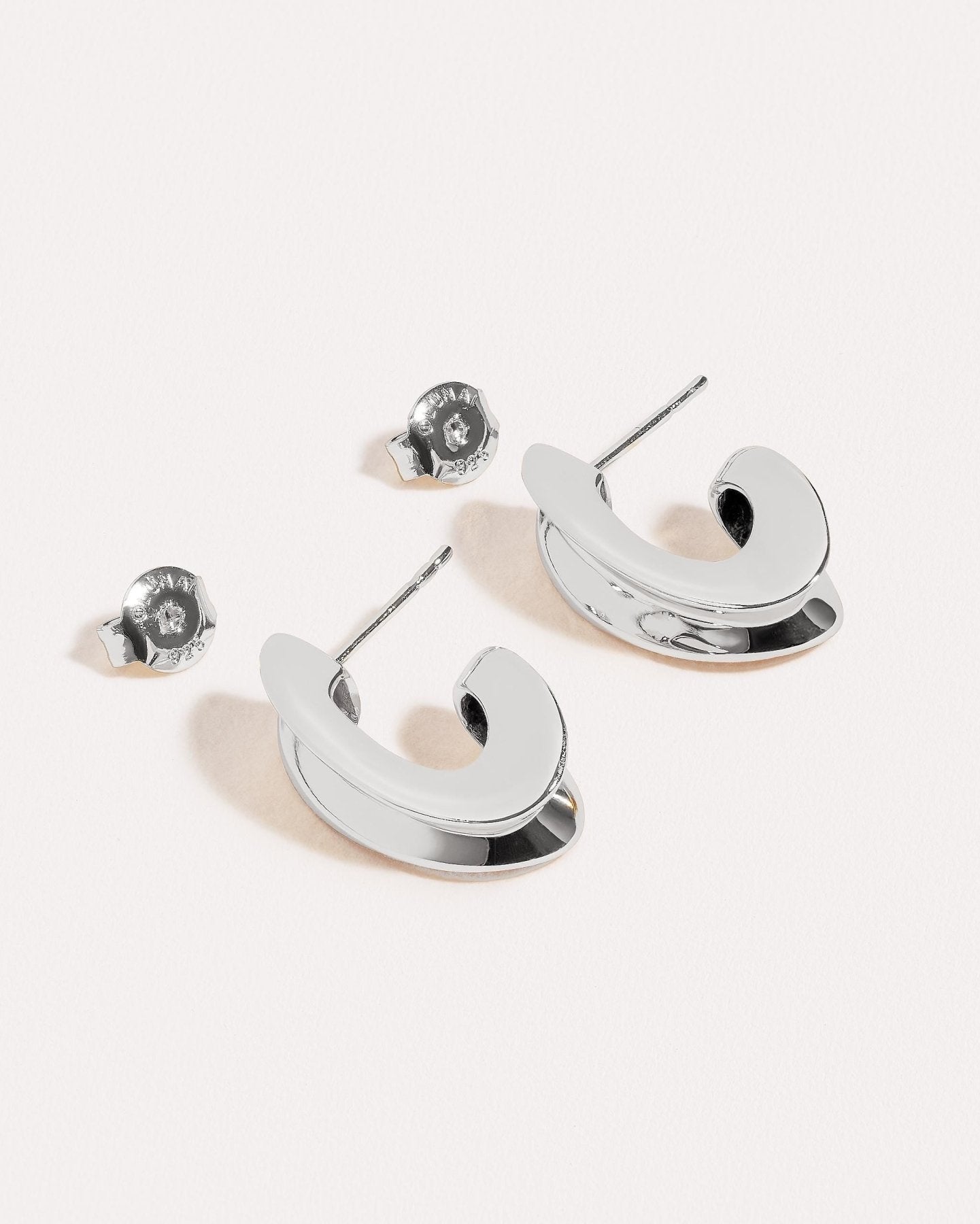 Arne Oval Hoop Earrings - ALLbold hoop earringsLunai Jewelry