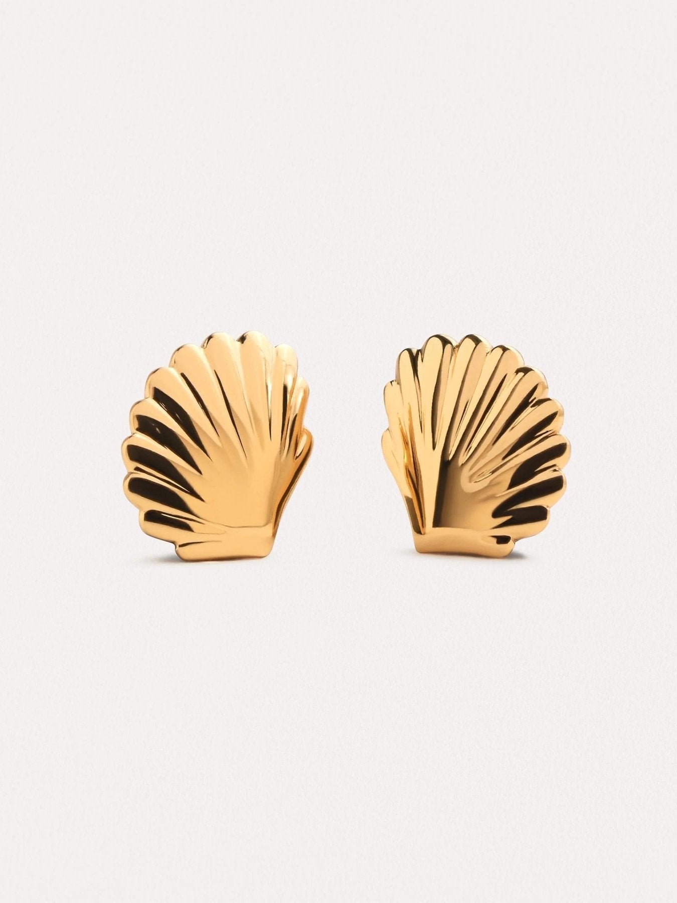 Venus Gold Shell Studs - 24k Gold PlatedALLBackUpItemsLunai Jewelry