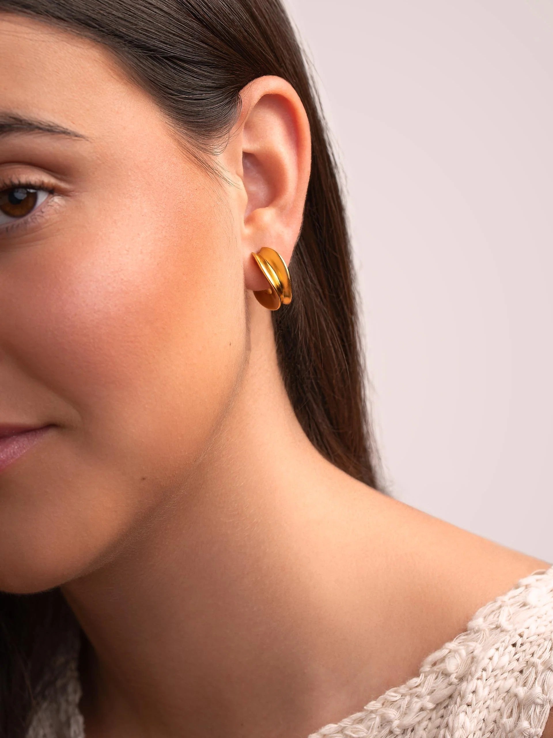 Thick Oval Hoop Earrings, Medium Modern Open Hoops in Gold & Silver- STD160SML