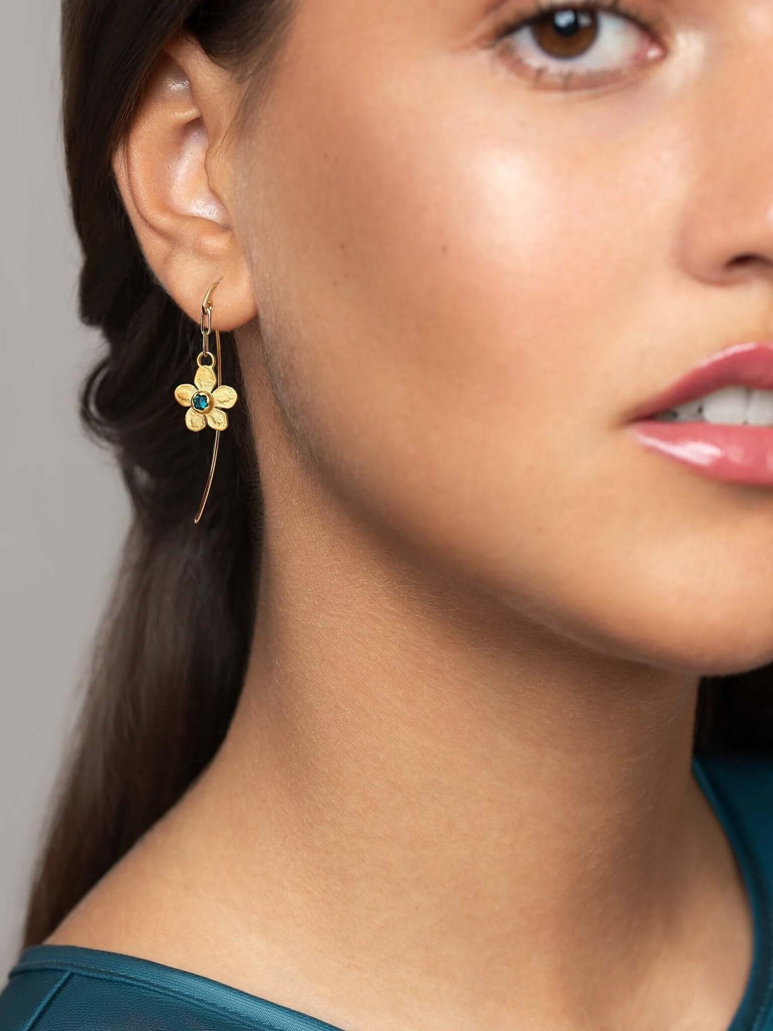 Tracey Dangle Earrings with Flower Charm - Emerald925 Silver Matteboho earringschandelier earringsLunai Jewelry