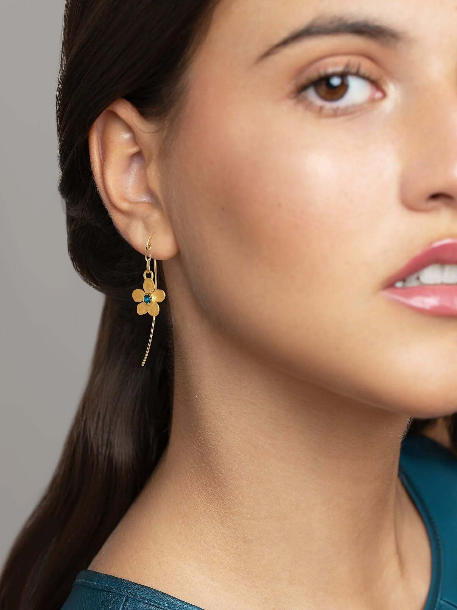 Tracey Dangle Earrings with Flower Charm - Red Granate925 Silver Matteboho earringschandelier earringsLunai Jewelry