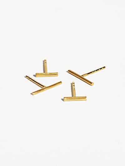 Balda Stud Earrings - 24K Gold MatteBackUpItemsBar Stud EarringsLunai Jewelry