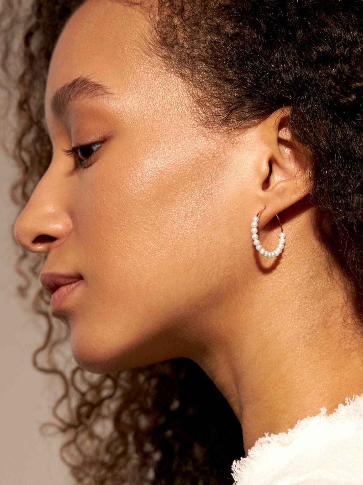 Brandy Pearl Huggie Hoop Earrings - Argentium SilverankorArtisan JewelryLunai Jewelry