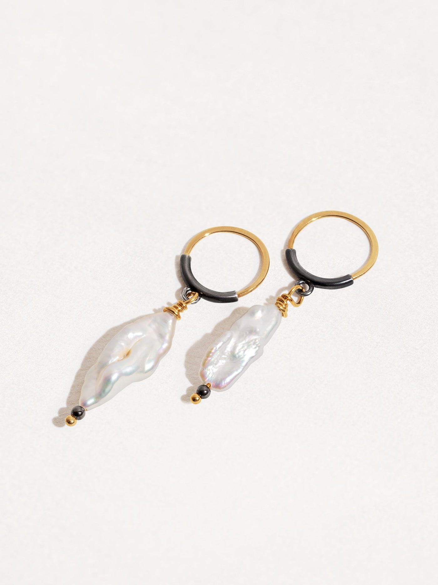 Nadi Gold Filled Ear Hoops with Pearls - 14K Gold Filled OxidePairankorBrooklyn Jewelry TrendsLunai Jewelry