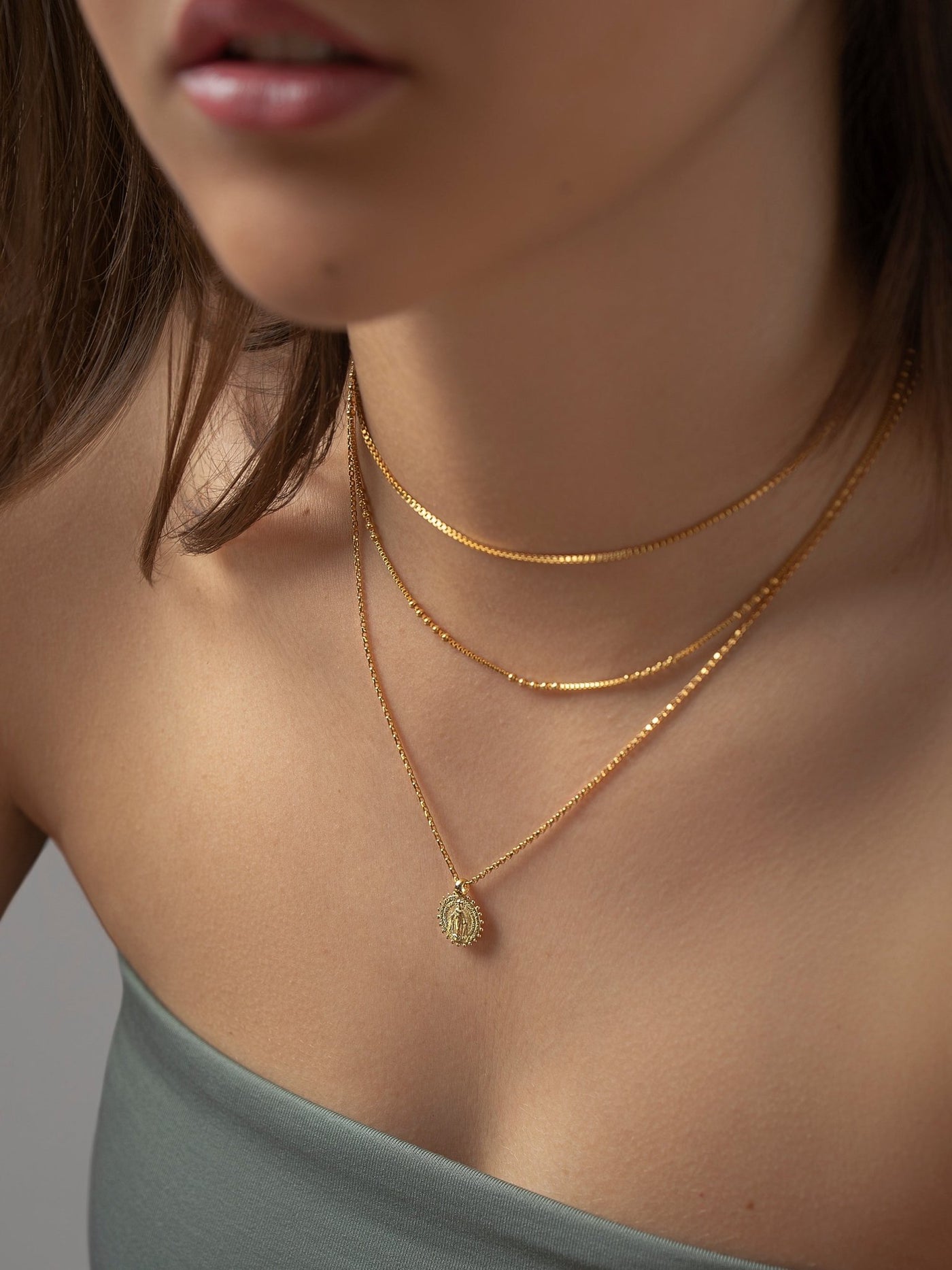 Virgin Mary Necklace - 17.718K Rose Gold PlatedAdjustable NecklaceBackUpItemsLunai Jewelry